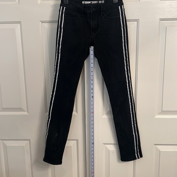 U15- Hot Topic Denim Black Skinny Jeans Pants White Taping Stripes Size 28x32 - Picture 3 of 12